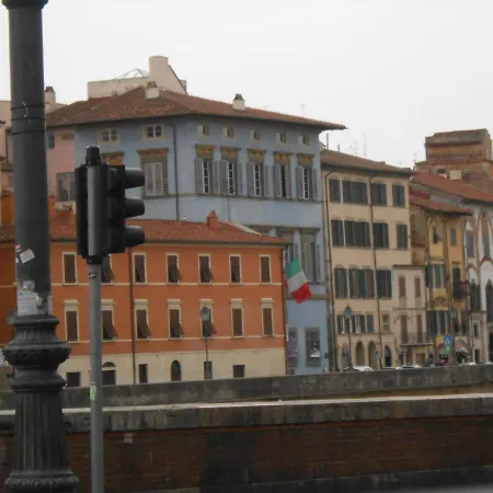 Guest house On The Roof Pisa